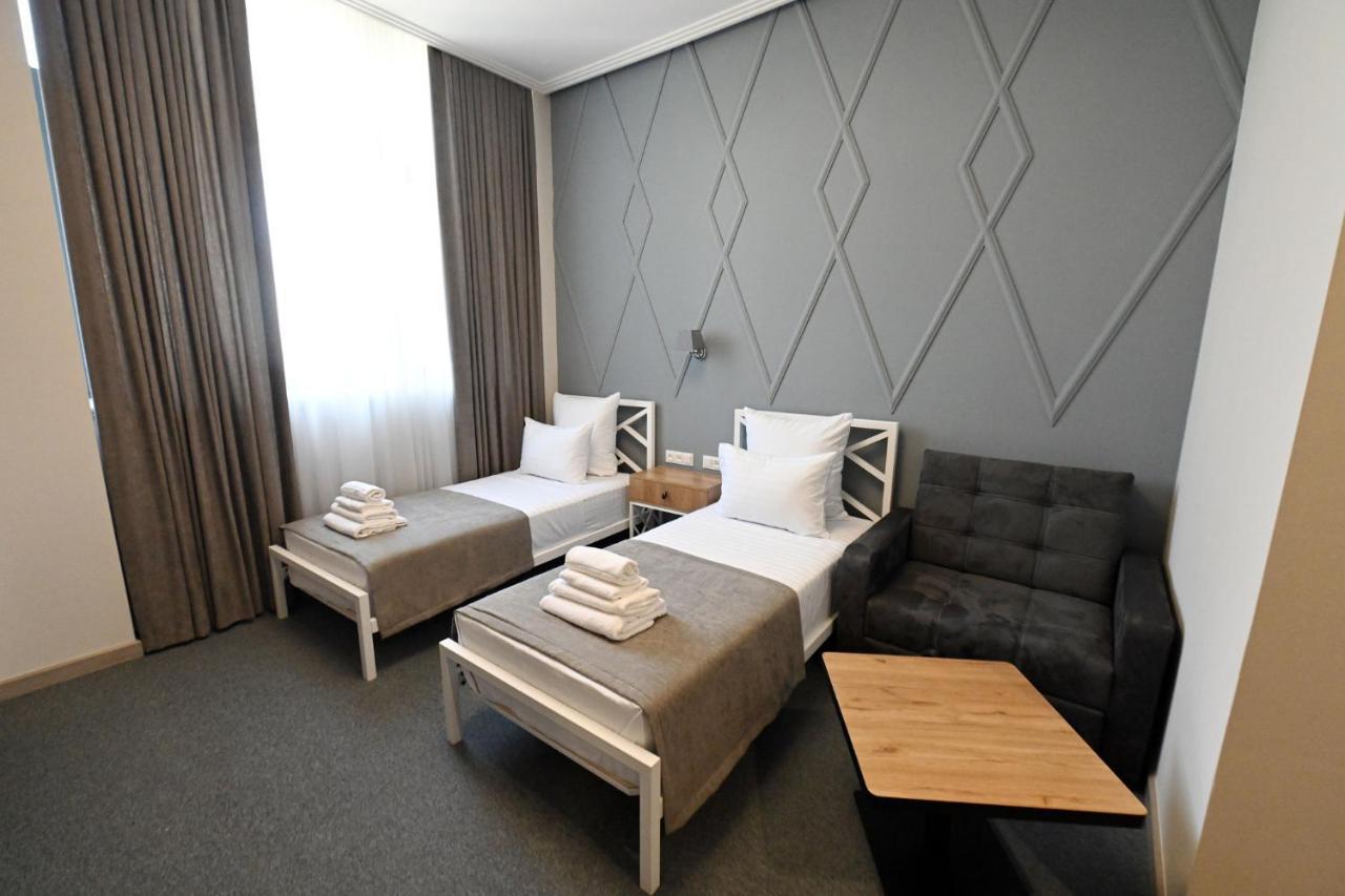 Prime Hotel Giumri Zewnętrze zdjęcie