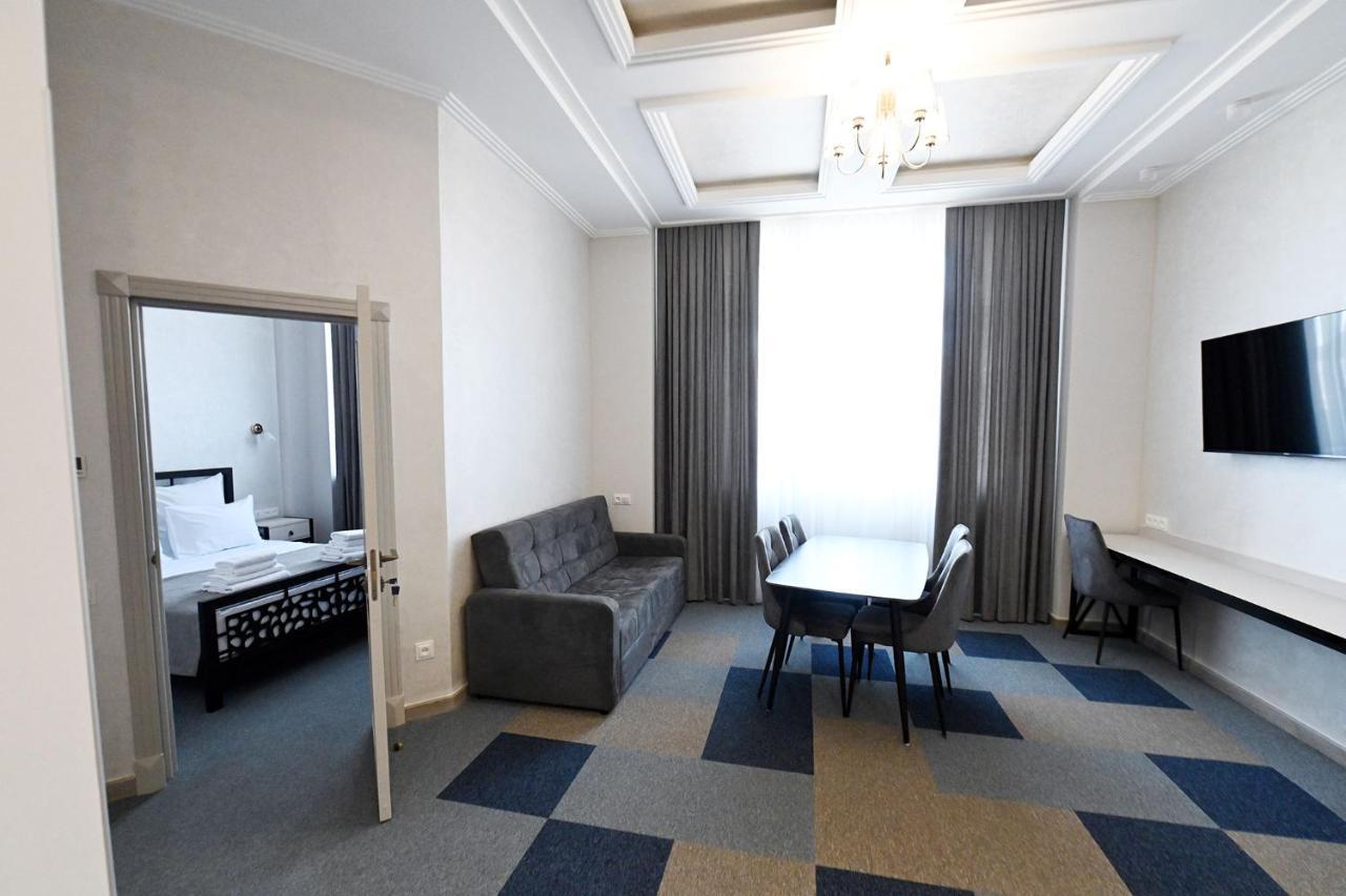 Prime Hotel Giumri Zewnętrze zdjęcie