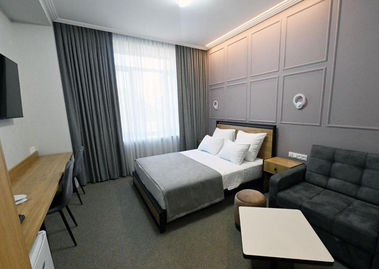 Prime Hotel Giumri Zewnętrze zdjęcie