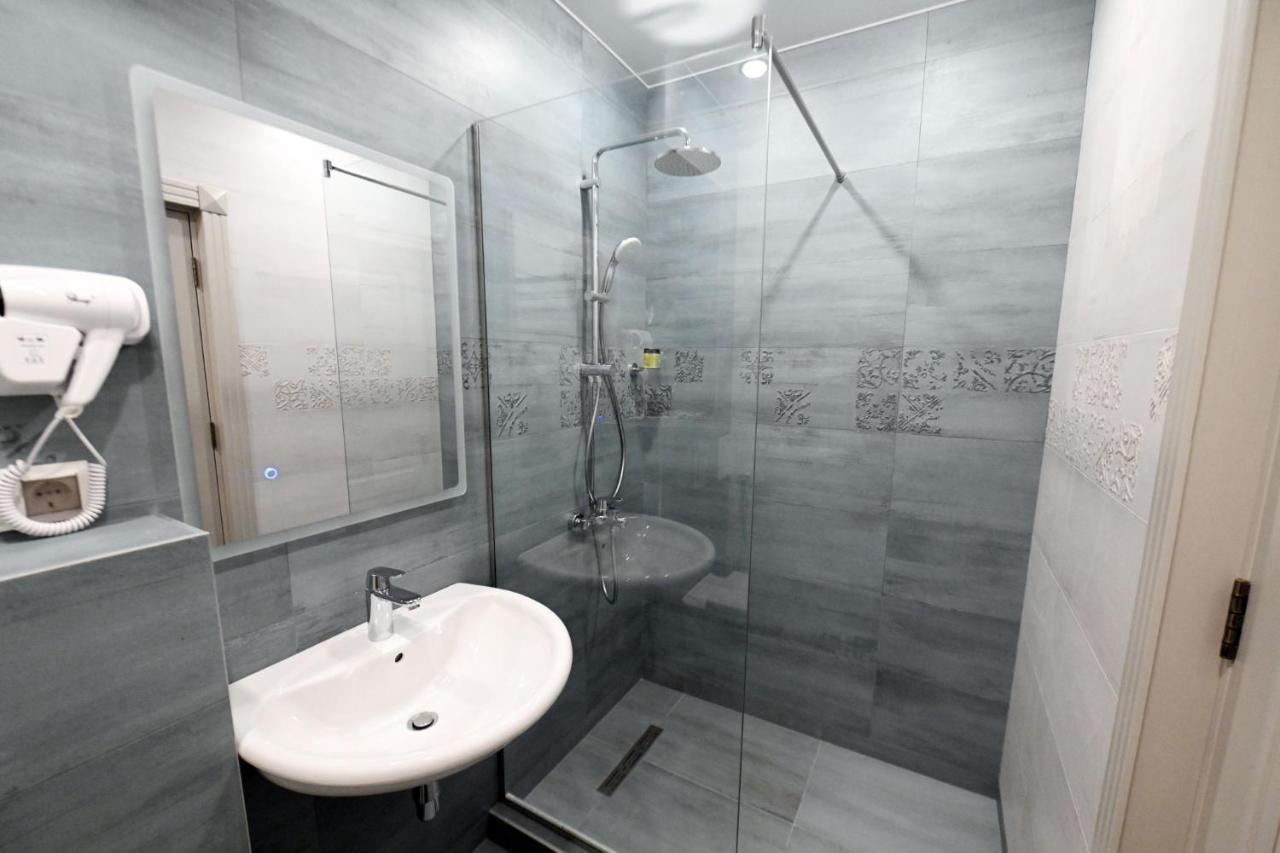 Prime Hotel Giumri Zewnętrze zdjęcie