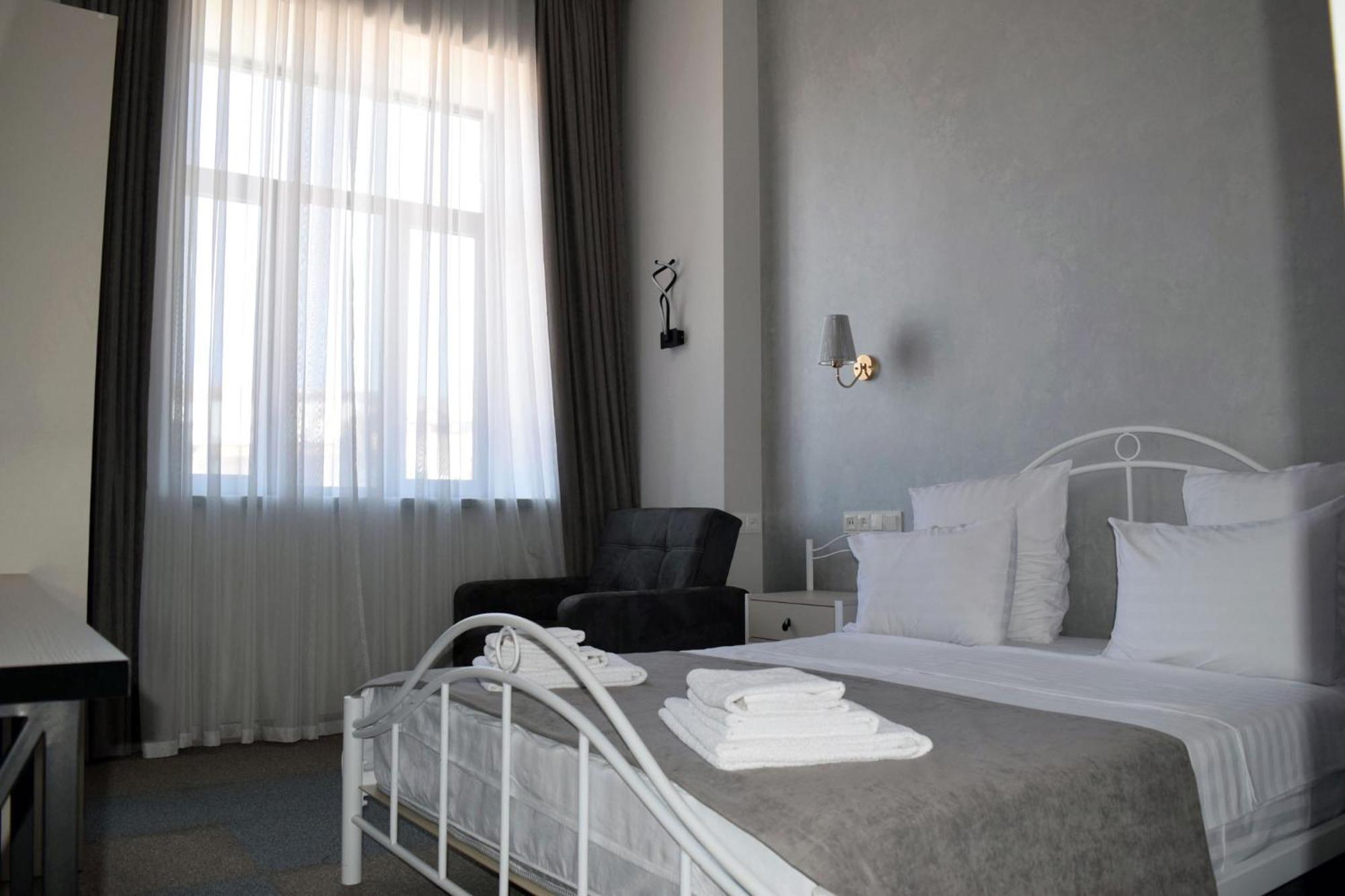 Prime Hotel Giumri Zewnętrze zdjęcie